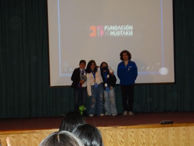premiación participantes concurso robotica